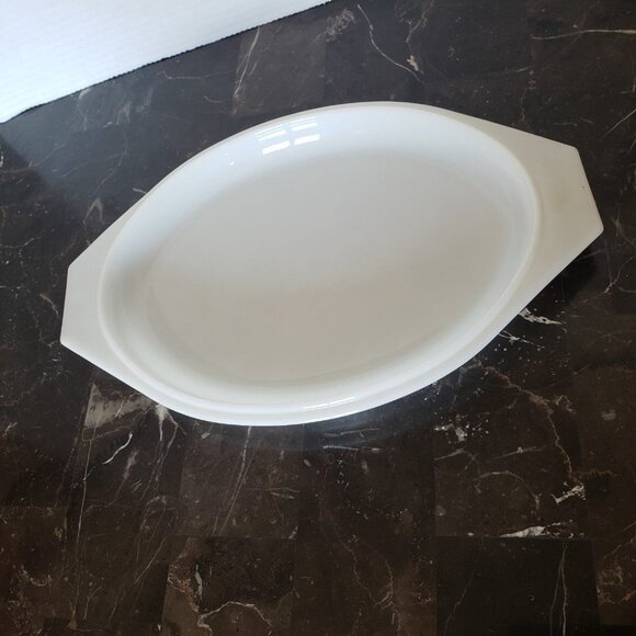 Pyrex Lid Verde Oval 2.5 QT lid - 945 C white green design. Handles - Picture 3 of 9